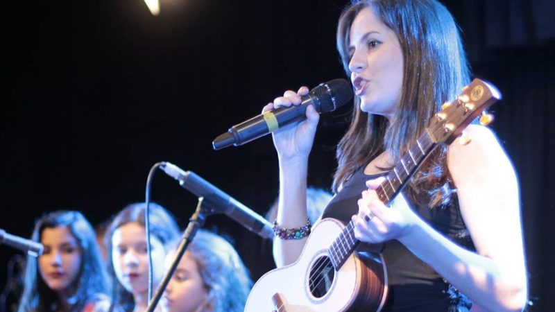 Programa Mulheres que Cantam comemora aniversário com show especial