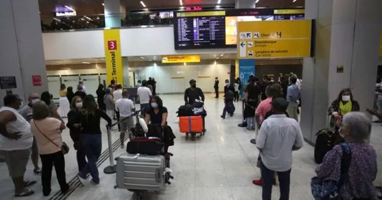 Uso de celular será proibido em áreas do Aeroporto de Guarulhos